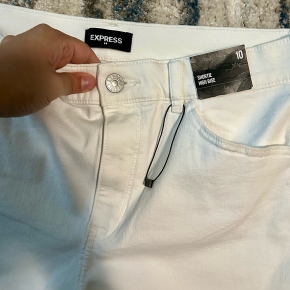 Express High Rise Shorts - Picture 4 of 6